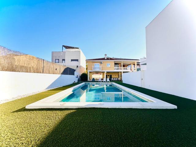 ESPECTACULAR CHALET EN SANTA FE photo 0