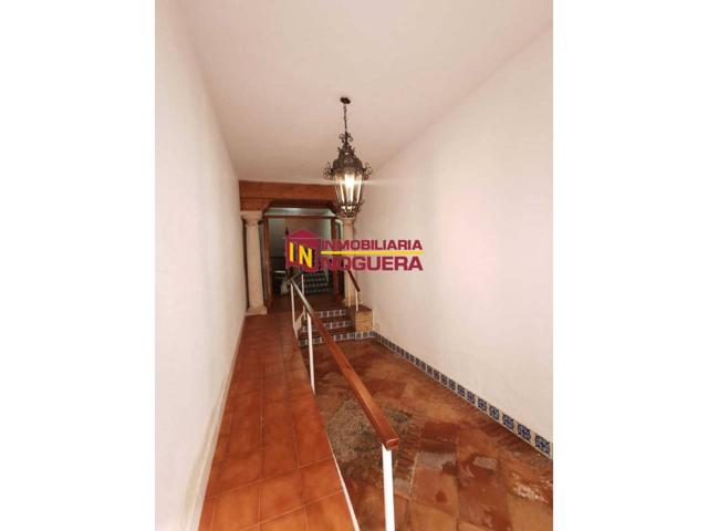 Venta de un amplio piso en Écija photo 0
