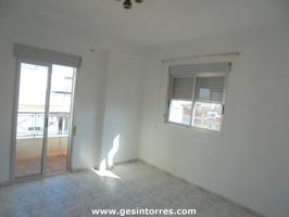 Piso en venta en Villar del Arzobispo photo 0