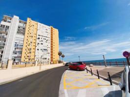 'Primera Linea de Playa en Calahonda con vistas al mar!' photo 0