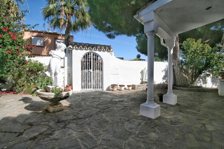 'Fantástica villa independiente situada en El Rosario, Marbella' photo 0