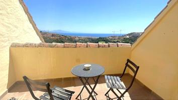Ático en La Duquesa Village, Comodidad y Estilo de Vida Mediterráneo con Impresionantes Vistas al Mar photo 0