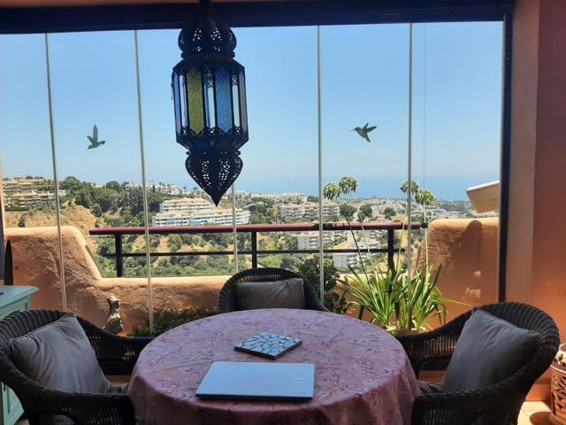 ¡Espacioso apartamento con maravillosas vistas panorámicas al mar! photo 0
