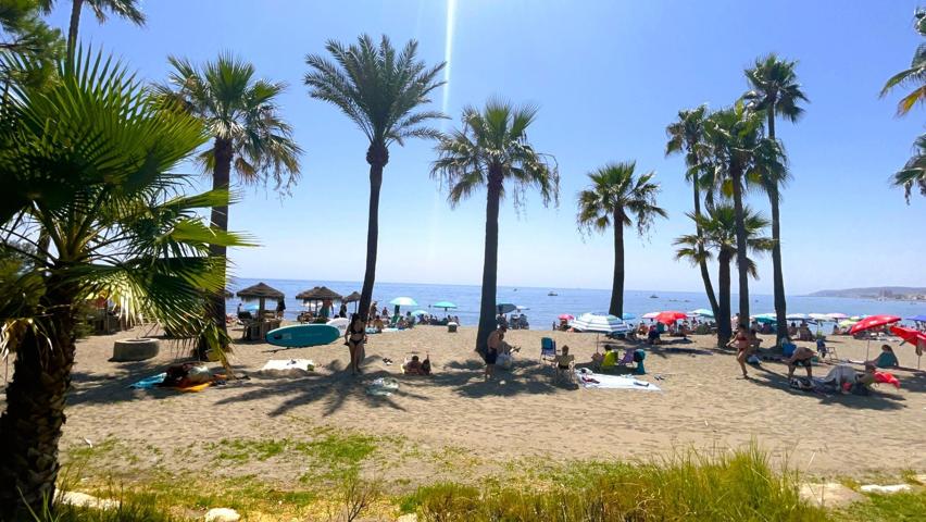 Apartamento en primera línea de playa con jardín privado, de tu casa a la arena en dos pasos photo 0