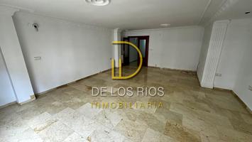 Apartamento en alquiler en Granada de 201 m2 photo 0