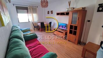 Apartamento en venta en Granada de 79 m2 photo 0