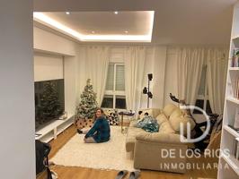 Ático en alquiler en Granada de 82 m2 photo 0
