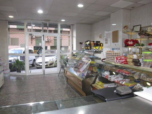 Local comercial en venta photo 0