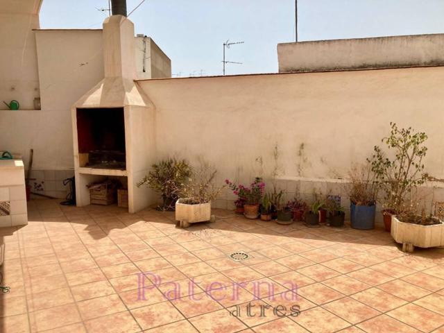 ¡Casa en venta en Paterna! photo 0