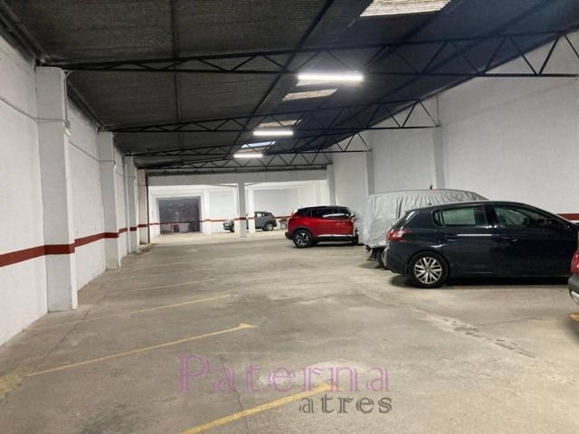 Local comercial en venta en Paterna Centre photo 0