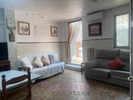 Casa en venta en ALBORCHÍ photo 0