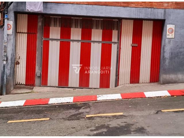 Se vende trastero de 15m2 y parcela de garaje para mediano. photo 0