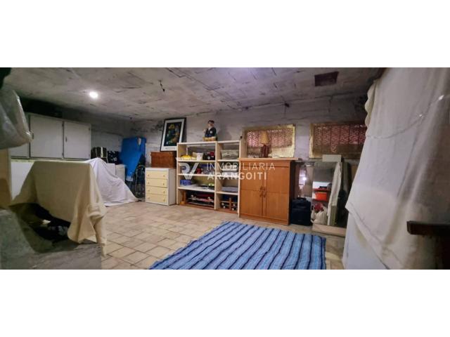 Se vende trastero de 15m2 y parcela de garaje para mediano. photo 0