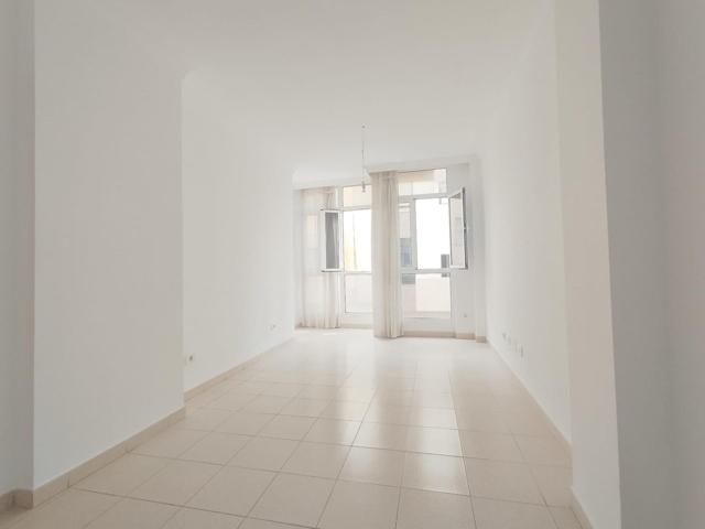 Piso en venta cerca de Playa de Las Canteras photo 0