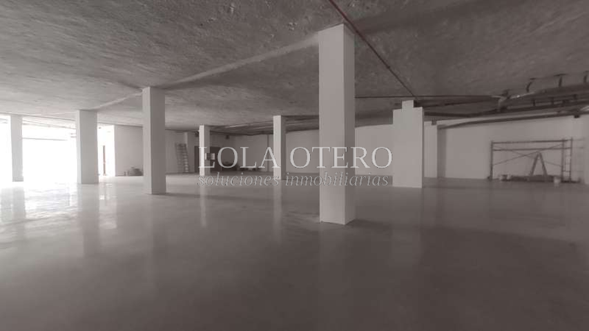 Alquiler Local comercial - Tres Forques, Valencia photo 0
