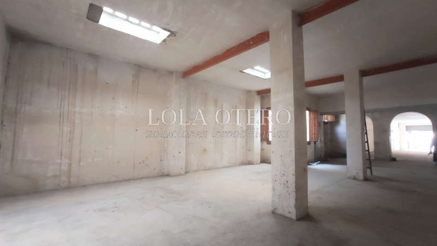 Venta Local comercial - El Pla del Remei, L´Eixample, Valencia photo 0