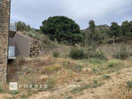 Terreno a construir edificación privada residencial (pareadas) en Port de la Selva photo 0