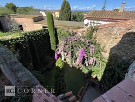 Casa rústica en venta en Verges photo 0