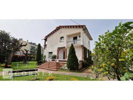 Casa luminosa con amplio jardín bien situada en Santa Maria de Palautordera. photo 0