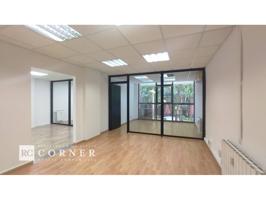 Despacho situado en la calle Tuset, junto Avda. Diagonal photo 0