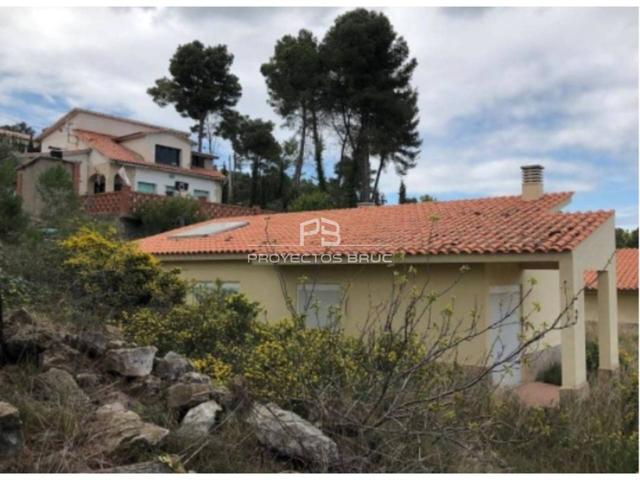 CHALET INDEPENDIENTE EN VENTA EN LA TORRE DE CLARAMUNT photo 0