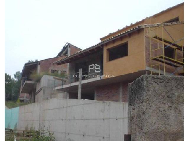 Corbera Llobregat - Vivienda en construcción, obra parada - Infórmese condiciones photo 0