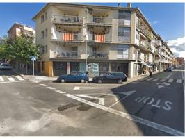 En Igualada - Local comercial con muchas posibilidades - Infórmese photo 0