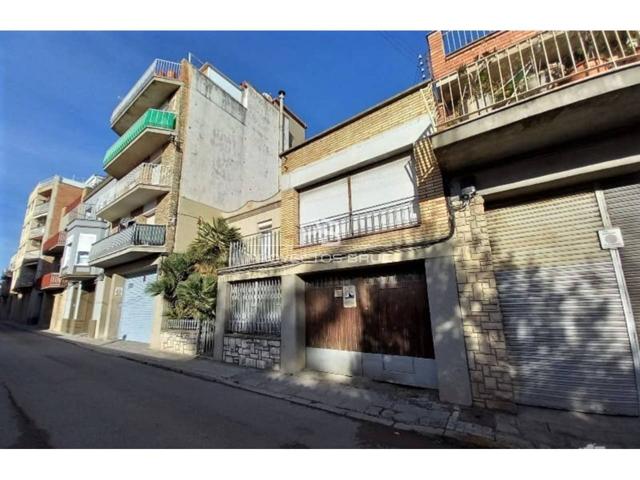 CASA ADOSADA EN VENTA EN IGUALADA photo 0