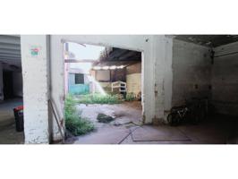 En Esparreguera, Nave Industrial en Planta baja con zona exterior, muchas posibilidades, muy céntrico. Venta photo 0