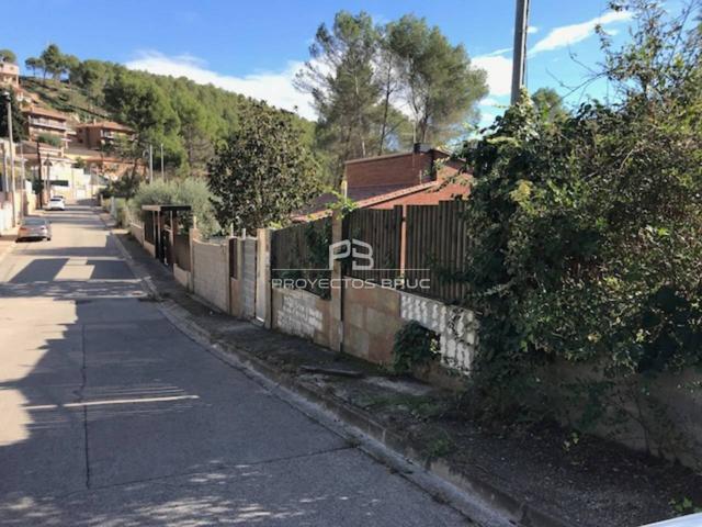 En Corbera de Llobregat - Torre independiente en situación ocupada - Consúltenos photo 0