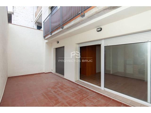 En Terrassa - Piso en venta de 1 dormitorio con patio - Infórmese photo 0