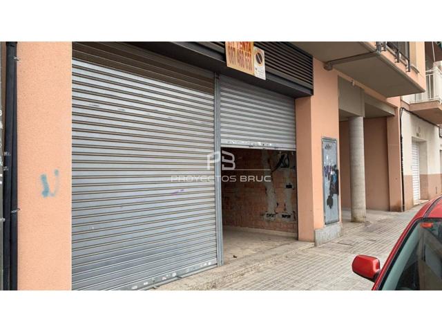 Olesa Montserrat - Local comercial en planta baja a reformar - Infórmese para visitar photo 0