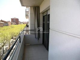 En Navàs (Barcelona) - Amplio Piso con terraza de Protección Oficial - Infórmese de condiciones photo 0