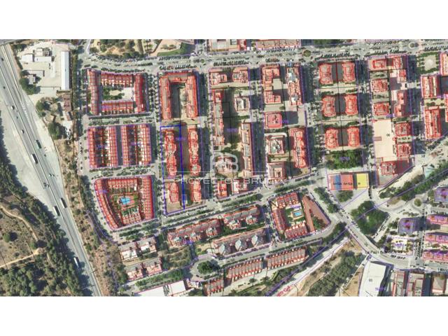 St. Esteve Sesrovires - Terreno urbano en zona Masia Bach - Infórmese photo 0