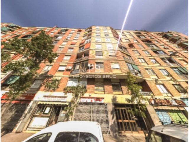 PISO EN AV. MERIDIANA, BARCELONA photo 0