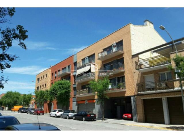 Local en venta en Llevant(08700) photo 0