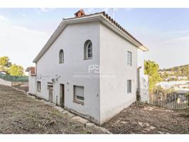 Ullastrell - Casa con terreno, piscina, garaje - Infórmese condiciones photo 0