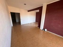 Piso en venta en Sant Andreu de la Barca photo 0