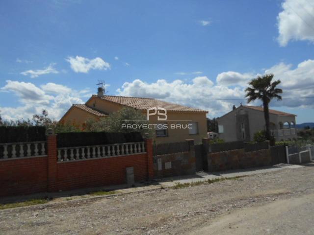 CASA DE PIERA EN VENTA photo 0