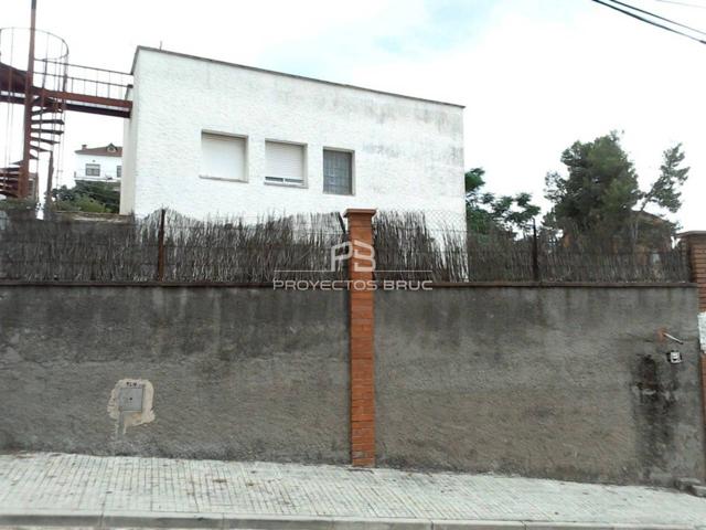 CASA UNIFAMILIAR EN VENTA EN CAN BONASTRE DE PIERA photo 0
