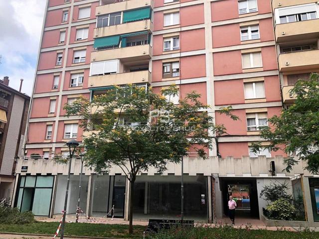 LOCAL EN VENTA EN VILADECANS photo 0