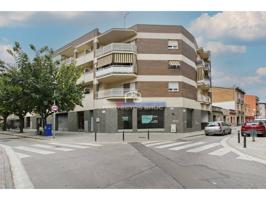 Locales en venta en Sant Vicenç dels Horts photo 0