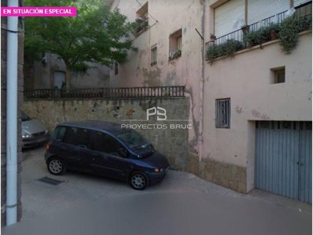 Chalet adosado en venta en Artés photo 0