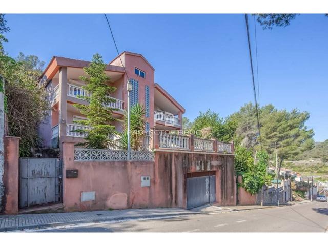 Chalet independiente en venta en Canyelles - OCUPADO photo 0