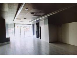 Local en venta en Eixample-Centre photo 0