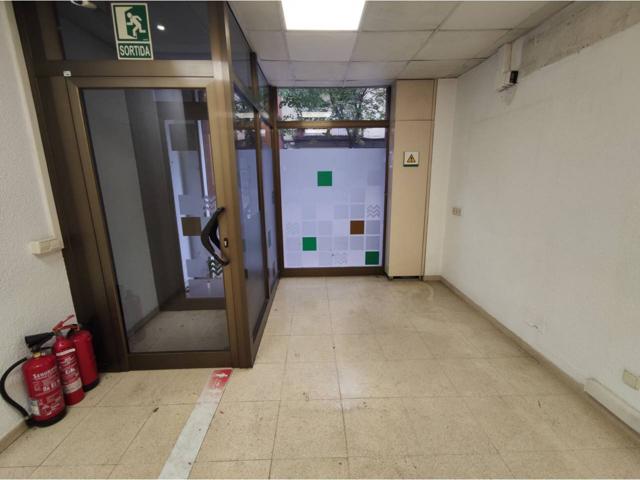 Alquiler de local comercial en Girona Capital photo 0