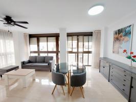 ¡Perfecta para estudiantes! Vivienda reformada y amueblada a estrenar, ubicada muy cerca de la Universidad CEU. photo 0