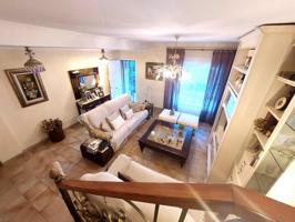 Fantástico adosado en venta en zona Nuevo Altabix con Ascensor photo 0