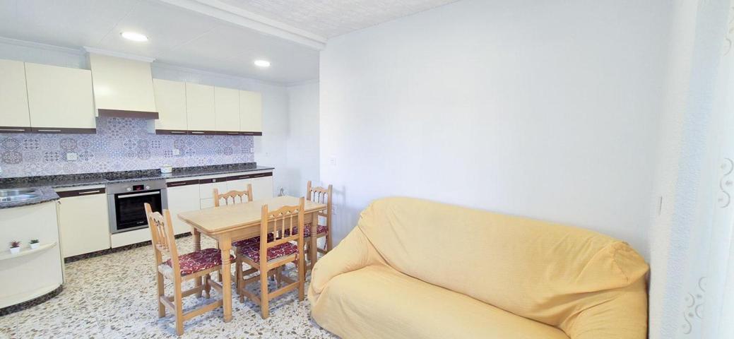 Piso en alquiler en Elche de 90 m2 photo 0