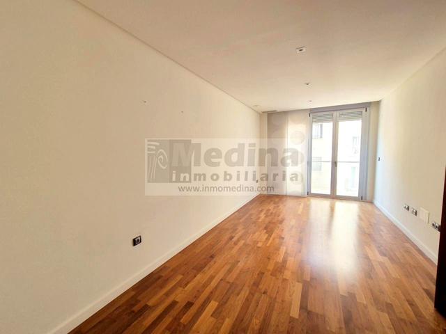 Vivienda Exclusiva en el Centro de reciente construcción photo 0